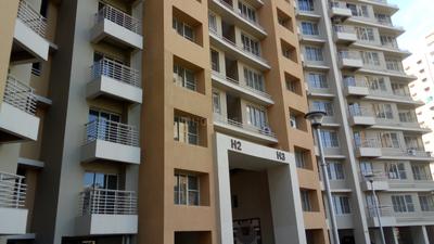 Image of 2280 Sq.ft 3 BHK Apartment / Flat for rent in Adani The Meadows, Shantigram, Ahmedabad for Rs. 42000