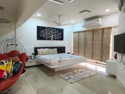 Bedroom Image of 3020 Sq.ft 3 BHK Apartment / Flat for sale in Santacruz West Mumbai for Rs. 130664800