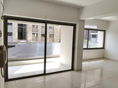 Living Room Image of 2853 Sq.ft 4 BHK Independent House for sale in Prahlad Nagar Ahmedabad for Rs. 50000000