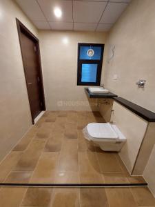 Bathroom Image of 2400 Sq.ft 3 BHK Apartment / Flat for sale in Sobha Marina One, Marine Drive Kochi for Rs. 39600000