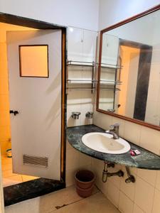 Image of 550 Sq.ft 1 BHK Apartment / Flat for rent in Rahul Housing Society, Koregaon Park, Pune for Rs. 27000