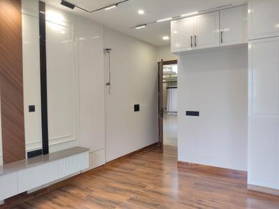 Bedroom Image of 2700 Sq.ft 4 BHK Builder Floor for sale in Ansal Versalia, Sector 67 Gurgaon for Rs. 29000000