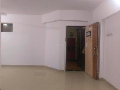 Living Room Image of 555 Sq.ft 1 BHK Apartment / Flat for rent in Evershine Millennium Paradise, Kandivali East Mumbai for Rs. 36000