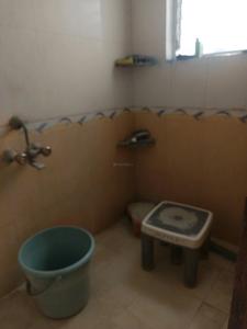Common Bathroom Image of 980 Sq.ft 2 BHK Apartment / Flat for rent in Gardenia Residency, Hadapsar Pune for Rs. 23000