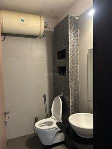 Bathroom Image of 1600 Sq.ft 3 BHK Apartment / Flat for rent in Venkateshwara Florencia, Koregaon Park Pune for Rs. 75000