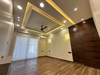 Bedroom Image of 3240 Sq.ft 4 BHK Builder Floor for sale in Green Wood Luxury Floors, Sector 45 Gurgaon for Rs. 59000000