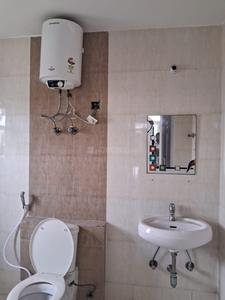 Bathroom Image of 1674 Sq.ft 3 BHK Apartment / Flat for rent in IFCI 21st Milestone Residency, Meerut Road Industrial Area Ghaziabad for Rs. 25000