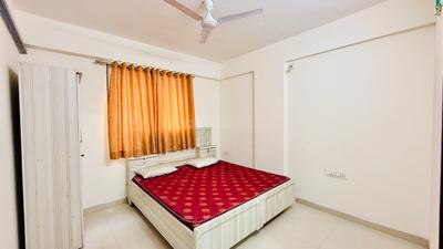 Bedroom Image of 940 Sq.ft 2 BHK Apartment / Flat for rent in Palasia Indore for Rs. 30000