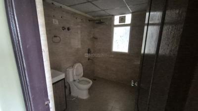 Image of 1600 Sq.ft 3 BHK Apartment / Flat for rent in Sethi Max Royal, Sector 76, Noida for Rs. 35000