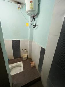Bathroom Image of 550 Sq.ft 1 BHK Builder Floor for rent in Nagziri Ujjain for Rs. 7000