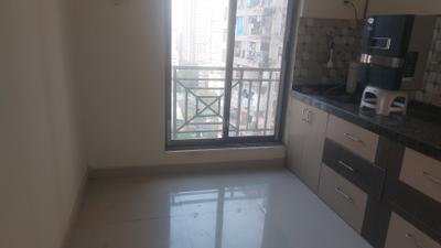 Kitchen Image of 670 Sq.ft 1 BHK Apartment / Flat for rent in Mulund West Mumbai for Rs. 32000