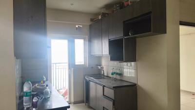 Kitchen Image of 1020 Sq.ft 2 BHK Apartment / Flat for rent in Gulshan Botnia, Sector 144 Noida for Rs. 34000