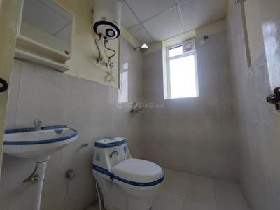 Bathroom Image of 746 Sq.ft 3 BHK Apartment / Flat for sale in Pyramid Altia, Sector 70 Gurgaon for Rs. 9200000