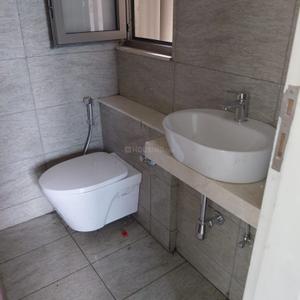 Bathroom Image of 1150 Sq.ft 3 BHK Apartment / Flat for sale in Sheth Auris Serenity Tower 3, Malad West Mumbai for Rs. 50000000