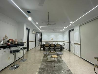 Hall Image of 3890 Sq.ft 4 BHK Apartment / Flat for rent in Bodakdev Ahmedabad for Rs. 85000