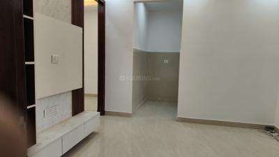 Living Room Image of 600 Sq.ft 2 BHK Builder Floor for rent in Sector 7 Rohini New Delhi for Rs. 25000