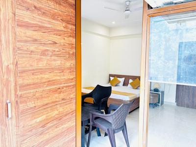 Bathroom Image of 900 Sq.ft 1 RK Apartment / Flat for rent in Sector 50 Gurgaon for Rs. 20000