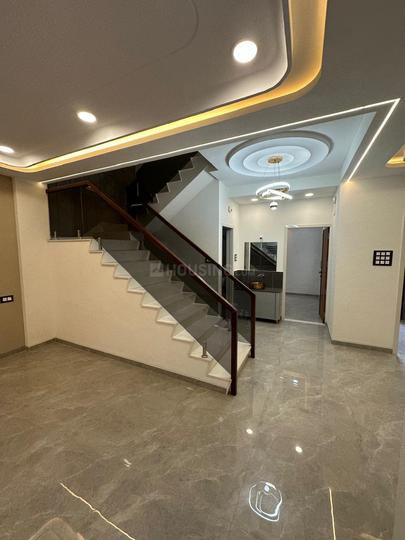 Mahalakshmi Nagar Main Image 1