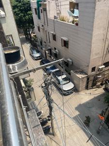 Balcony Image of 720 Sq.ft 2 BHK Builder Floor for rent in Shalimar Bagh New Delhi for Rs. 32000