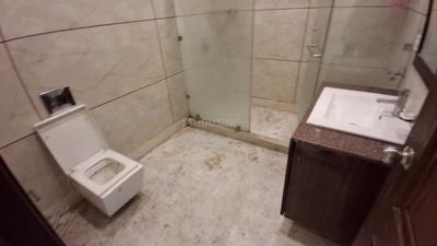 Bathroom Image of 7000 Sq.ft 7 BHK Independent House for rent in Sliver Silver City Greens, Nabha Zirakpur for Rs. 125000