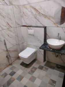 Bathroom Image of 1050 Sq.ft 2 BHK Builder Floor for rent in Mahalakshmi Nagar Indore for Rs. 23000