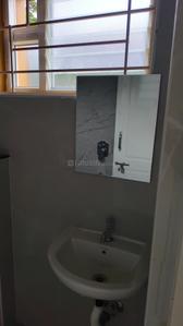 Bathroom Image of 650 Sq.ft 1 BHK Apartment / Flat for rent in C V Raman Nagar Bengaluru for Rs. 30500