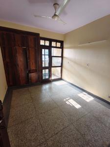 Bedroom Image of 1800 Sq.ft 3 BHK Apartment / Flat for rent in DDA Tarang Apartments, Patparganj New Delhi for Rs. 50000