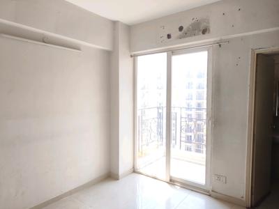 Bedroom Image of 700 Sq.ft 2 BHK Apartment / Flat for sale in Signature Global The Millennia, Sector 37D Gurgaon for Rs. 7000000