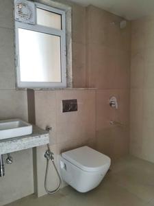 Common Bathroom Image of 780 Sq.ft 2.5 BHK Apartment / Flat for rent in Runwal Sanctuary, Mulund West Mumbai for Rs. 74000