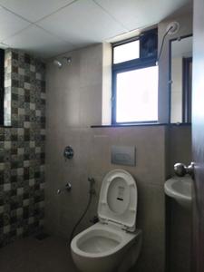 Common Bathroom Image of 1043 Sq.ft 3 BHK Apartment / Flat for rent in Shapoorji Pallonji Vanaha, Bavdhan Pune for Rs. 25000