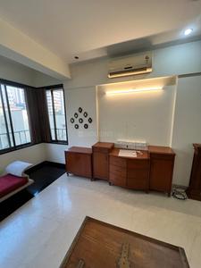 Hall Image of 550 Sq.ft 1 BHK Apartment / Flat for rent in Cumballa Hill Mumbai for Rs. 135000