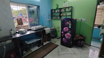 Kitchen Image of 500 Sq.ft 1 BHK Builder Floor for rent in Patuli Kolkata for Rs. 9000