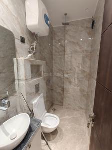 Bathroom Image of 1125 Sq.ft 3 BHK Independent House for rent in Vikaspuri Luxury Homes, Vikaspuri New Delhi for Rs. 42500