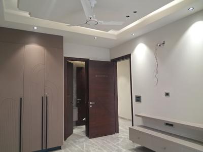 Bedroom Image of 2250 Sq.ft 4 BHK Builder Floor for sale in Paschim Vihar New Delhi for Rs. 49000000