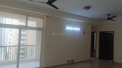 Living Room Image of 1420 Sq.ft 3 BHK Apartment / Flat for sale in Amrapali Silicon City, Sector 76 Noida for Rs. 14000000