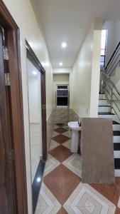 Balcony Image of 950 Sq.ft 3 BHK Builder Floor for rent in Patkapur Kanpur for Rs. 10000