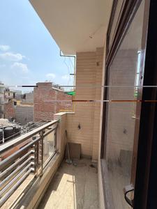 Balcony Image of 810 Sq.ft 3 BHK Builder Floor for sale in Govindpuri New Delhi for Rs. 4500000