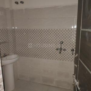 Bathroom Image of 950 Sq.ft 1 BHK Builder Floor for rent in Shrinath Puram Kota for Rs. 9000