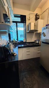 Kitchen Image of 800 Sq.ft 2 BHK Apartment / Flat for rent in Hashu Niwas, Bandra West Mumbai for Rs. 118000