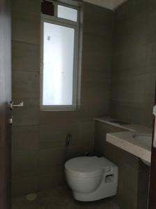 Common Bathroom Image of 1600 Sq.ft 3 BHK Apartment / Flat for sale in Wadhwa Nest Wing B by The Wadhwa Group, Andheri West Mumbai for Rs. 55000000