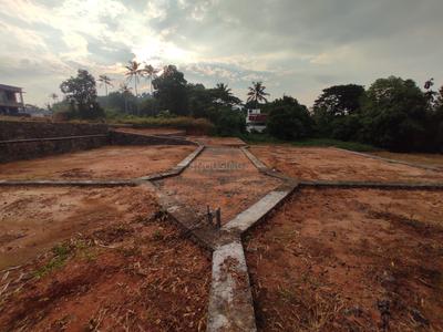 Image of 10000 Sq.ft Residential Plot / Land for sale in Mulanthuruthy, Kochi for Rs. 499000