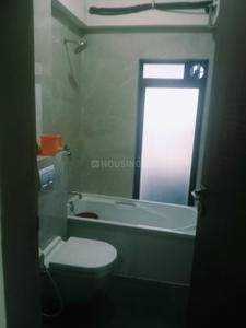 Bathroom Image of 1500 Sq.ft 4 BHK Apartment / Flat for rent in Mulund West Mumbai for Rs. 110000