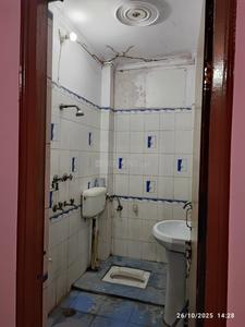 Bathroom Image of 1100 Sq.ft 2 BHK Apartment / Flat for sale in Azad Nagar Kanpur for Rs. 5600000