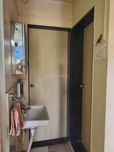 Bathroom Image of 1100 Sq.ft 2 BHK Apartment / Flat for rent in Kothrud Pune for Rs. 45000
