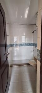 Bathroom Image of 1170 Sq.ft 3 BHK Apartment / Flat for sale in Unitech Uniworld Gardens 2, Sector 47 Gurgaon for Rs. 19000000