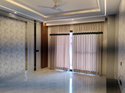 Living Room Image of 2370 Sq.ft 3 BHK Builder Floor for rent in DLF Phase 4 Gurgaon for Rs. 90000