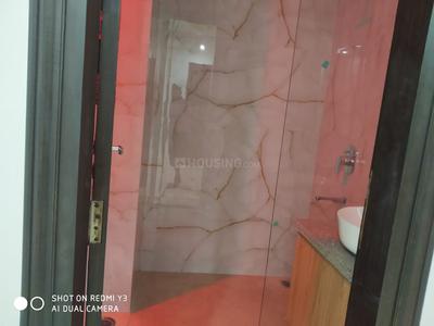 Bathroom Image of 2800 Sq.ft 3 BHK Independent House for rent in Sector 40 Noida for Rs. 55000