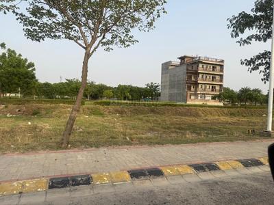 Image of 250 Sq.ft Residential Plot / Land for sale in Greenbay Golf Village, Yeida, Greater Noida for Rs. 22500000