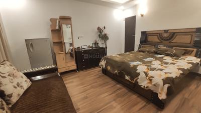 Bedroom Image of 1800 Sq.ft 3 BHK Apartment / Flat for sale in DDA Flats Sarita Vihar, Sarita Vihar New Delhi for Rs. 31500000