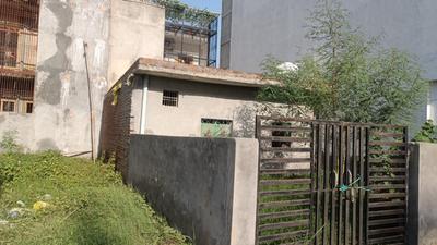 Image of 750 Sq.ft 1 BHK Villa for sale in Gaur Yamuna City, Yeida, Greater Noida for Rs. 13500000